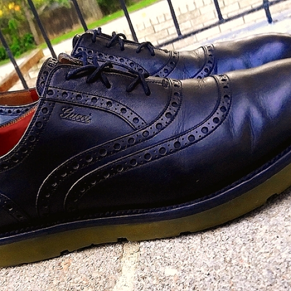 Gucci Derby shoes with Brogue detailing. - Picture 3 of 8